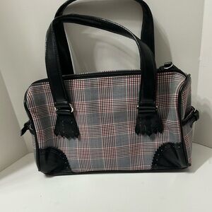 Nine West hand bag classic plaid pattern